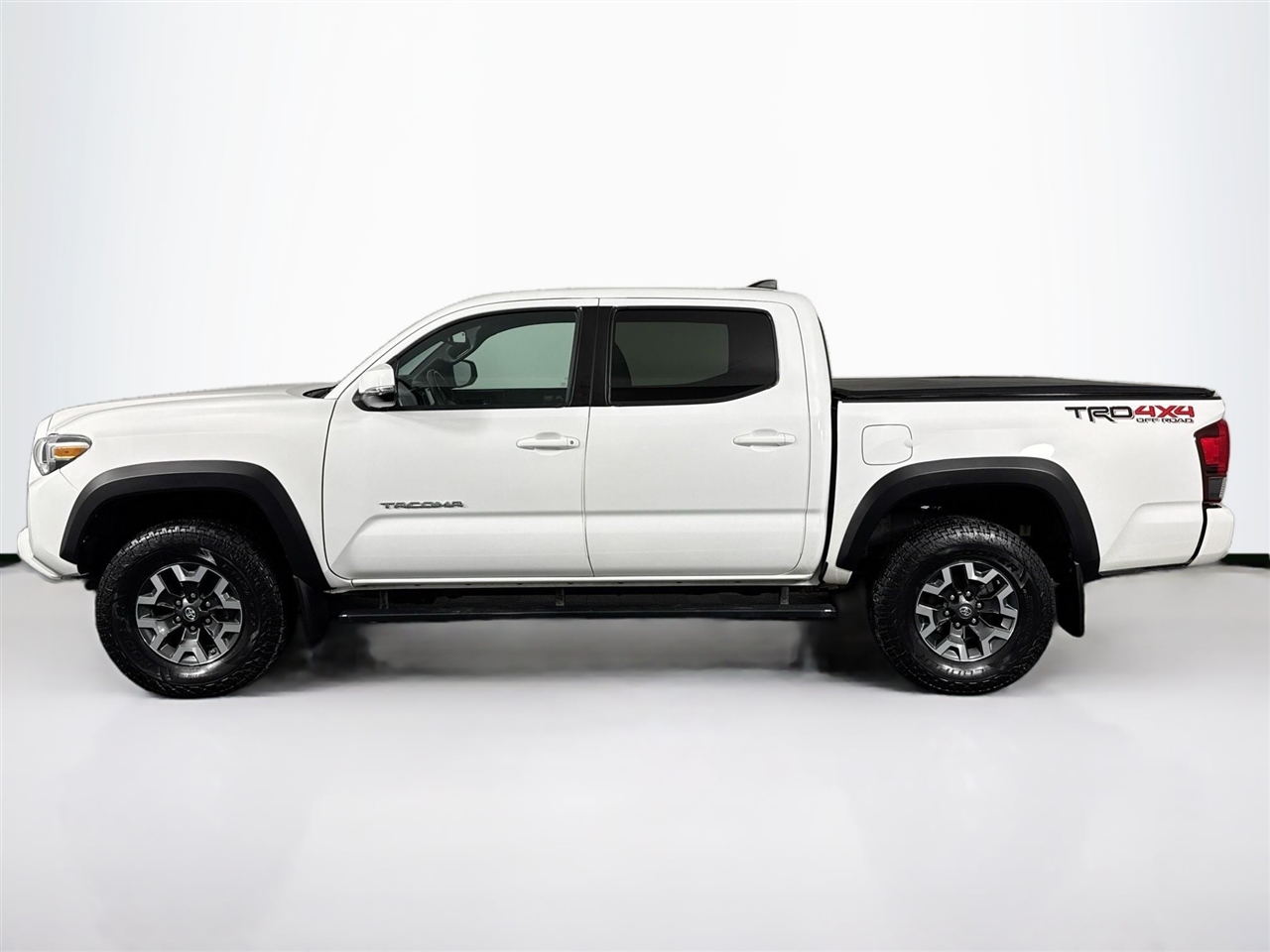 Toyota Tacoma TRD Off Road Double Cab 5' Bed V6 4x4 MT (Natl) 2018