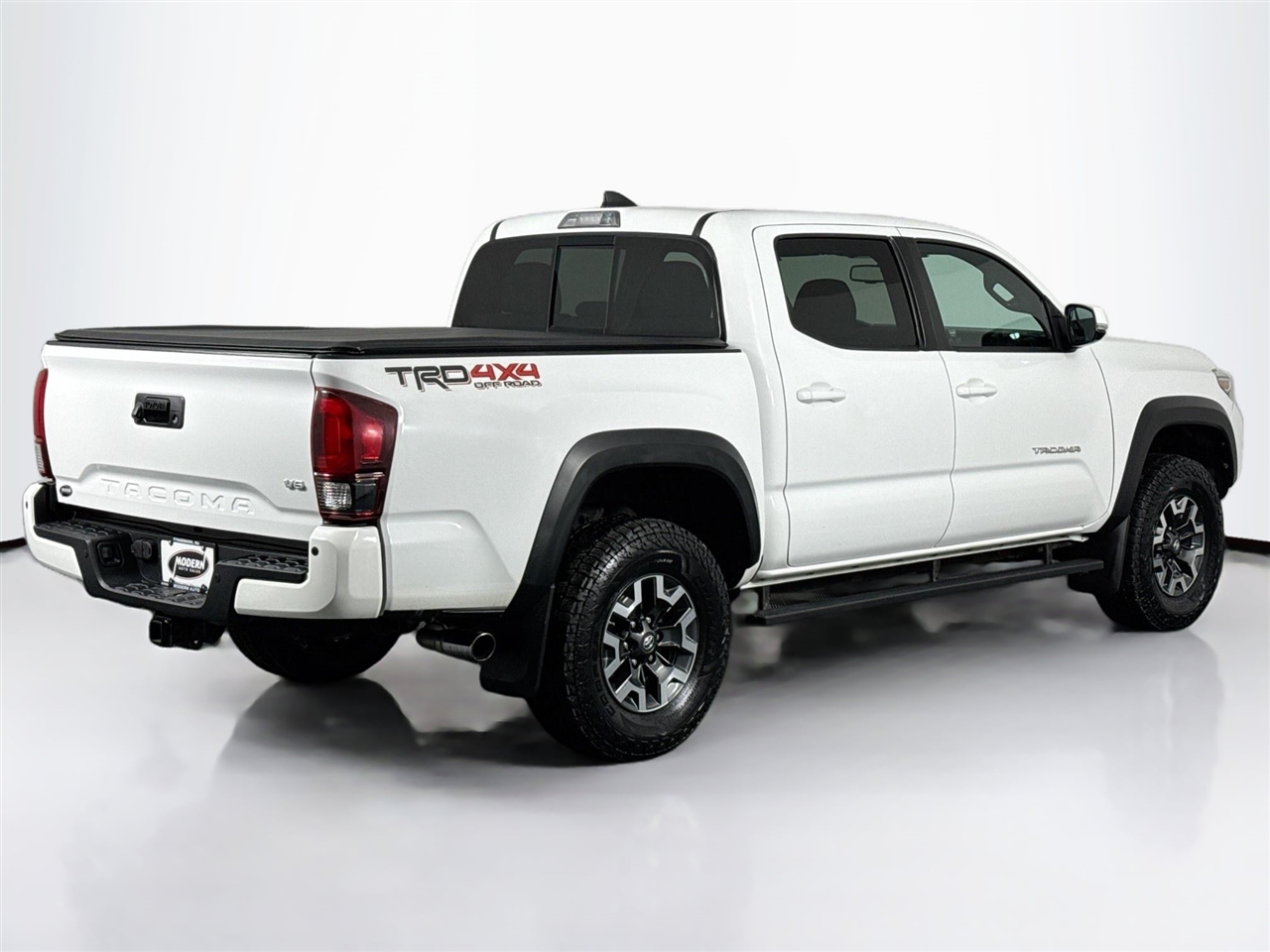 Toyota Tacoma TRD Off Road Double Cab 5' Bed V6 4x4 MT (Natl) 2018