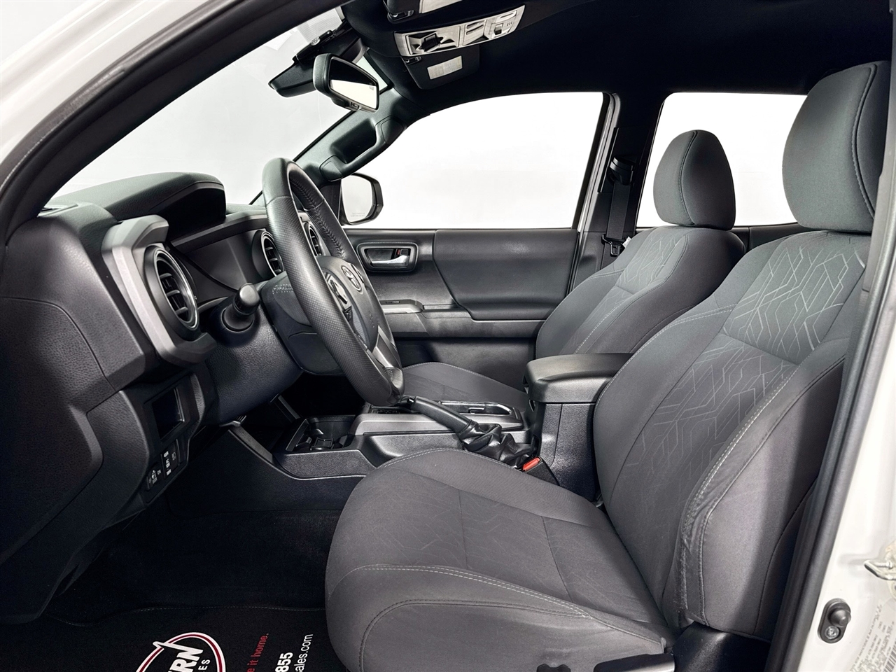 Toyota Tacoma TRD Off Road Double Cab 5' Bed V6 4x4 MT (Natl) 2018