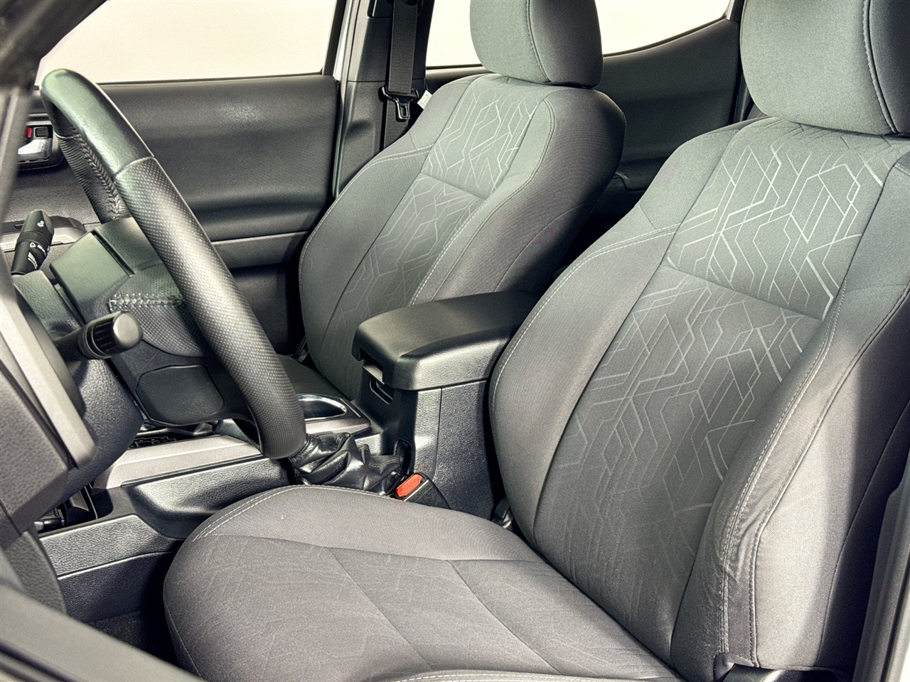 Toyota Tacoma TRD Off Road Double Cab 5' Bed V6 4x4 MT (Natl) 2018