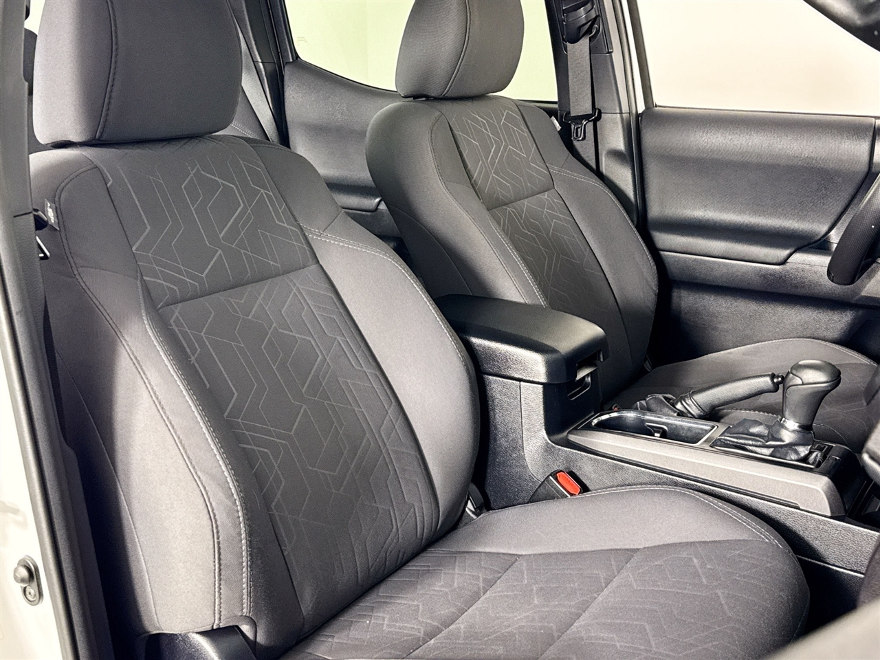 Toyota Tacoma TRD Off Road Double Cab 5' Bed V6 4x4 MT (Natl) 2018