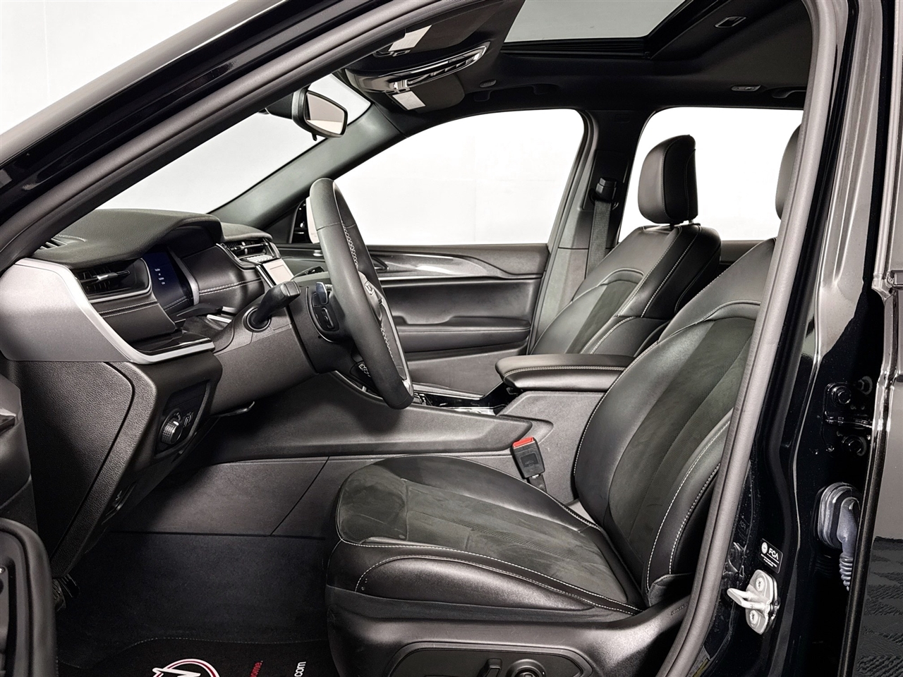 Jeep Grand Cherokee Altitude 4x4 2023