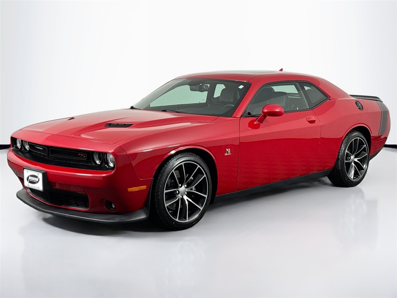 Dodge Challenger 2dr Cpe R/T Scat Pack 2016