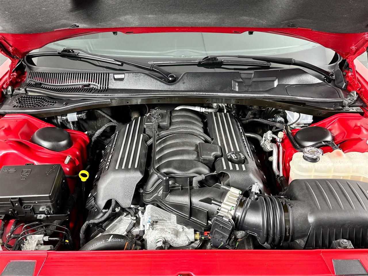 Dodge Challenger 2dr Cpe R/T Scat Pack 2016