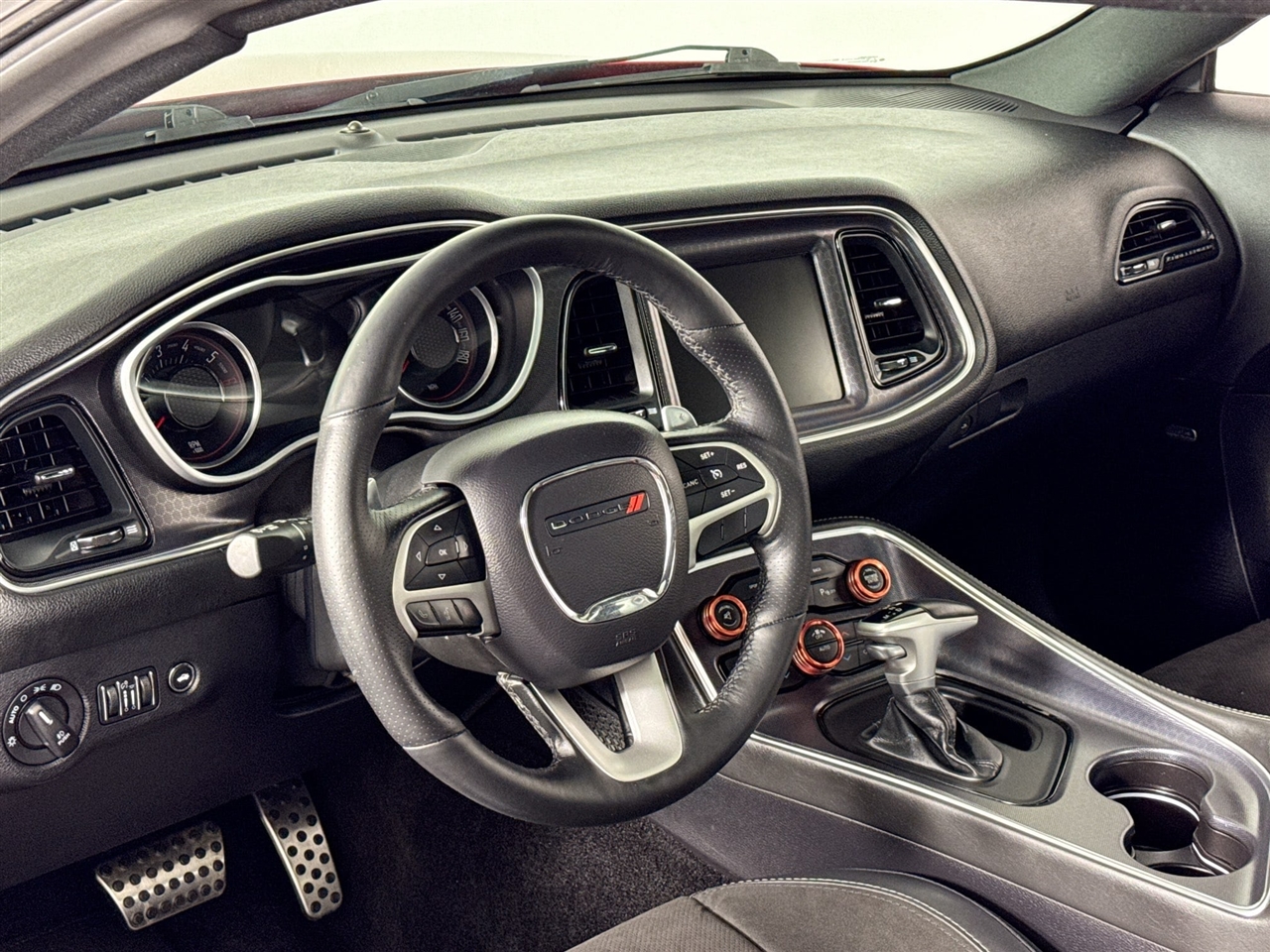 Dodge Challenger 2dr Cpe R/T Scat Pack 2016