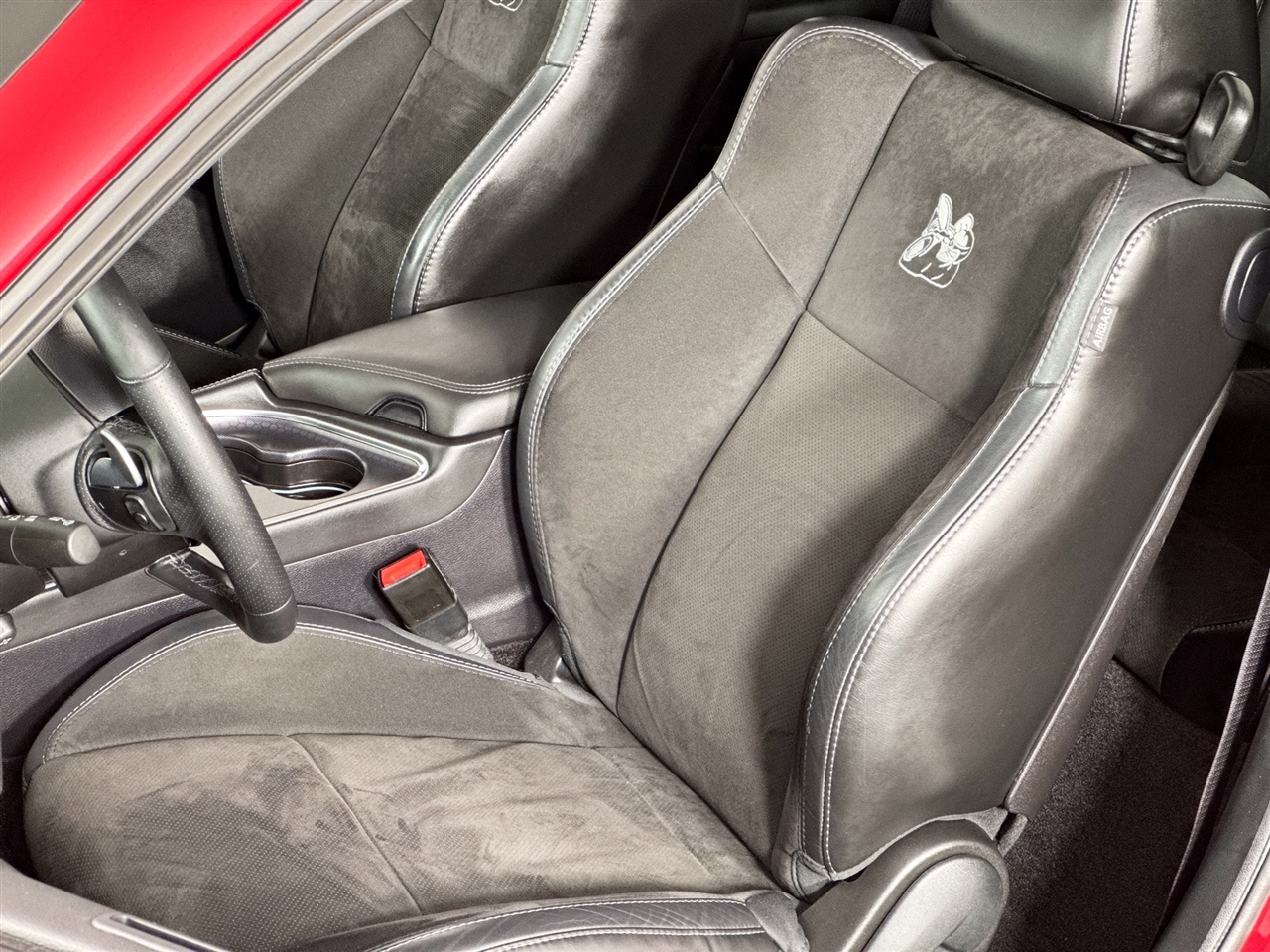 Dodge Challenger 2dr Cpe R/T Scat Pack 2016