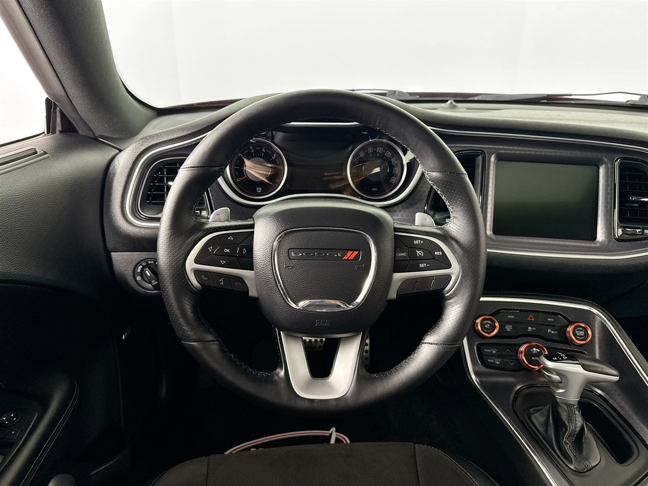 Dodge Challenger 2dr Cpe R/T Scat Pack 2016