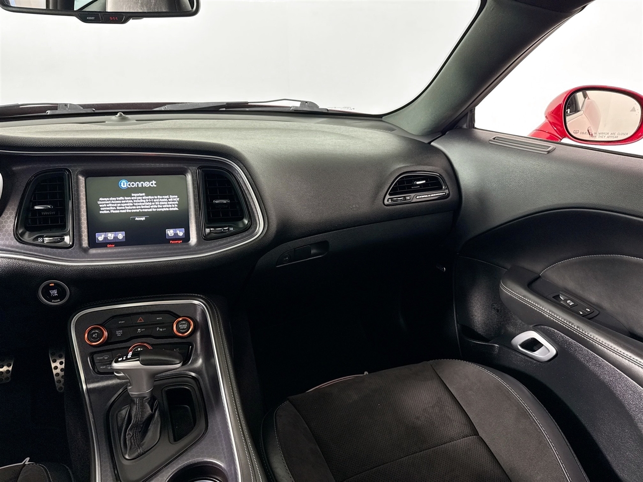 Dodge Challenger 2dr Cpe R/T Scat Pack 2016