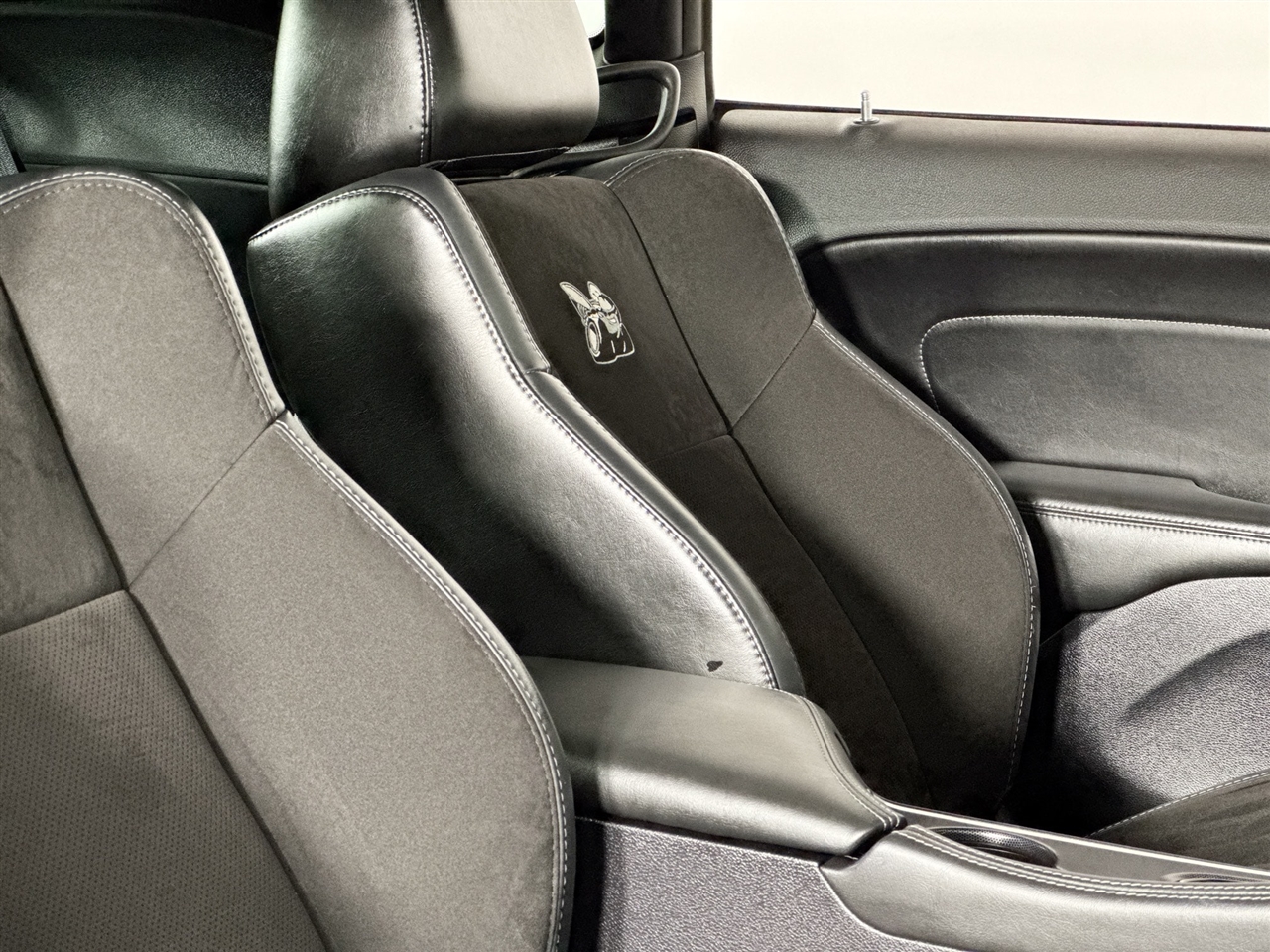 Dodge Challenger 2dr Cpe R/T Scat Pack 2016