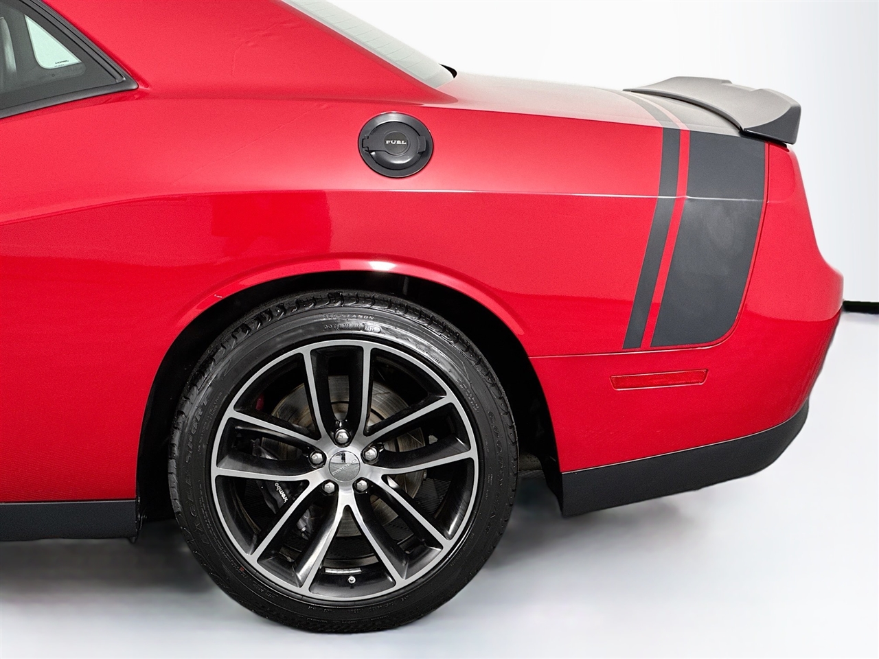 Dodge Challenger 2dr Cpe R/T Scat Pack 2016