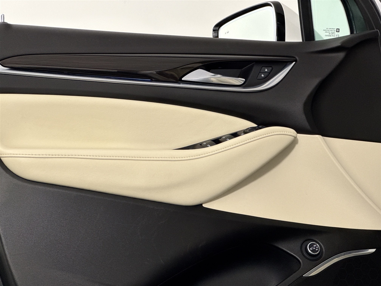 Buick Enclave AWD 4dr Essence 2023