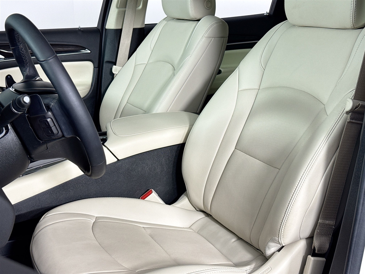 Buick Enclave AWD 4dr Essence 2023