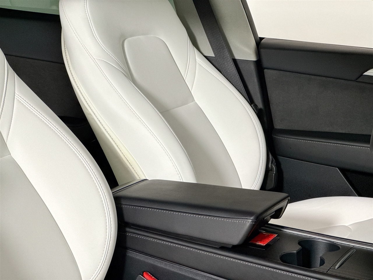 Tesla Model Y Long Range AWD 2023