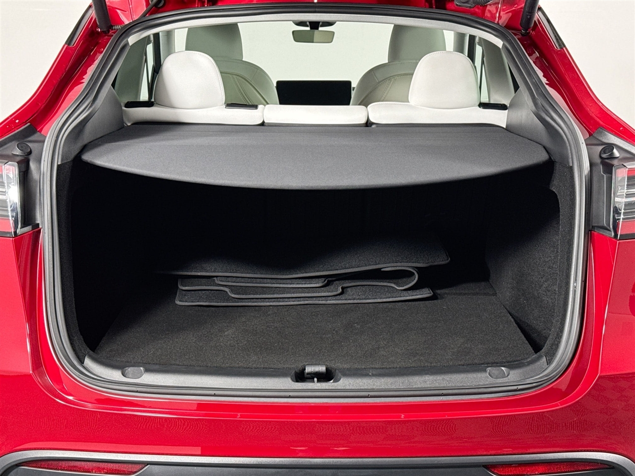 Tesla Model Y Long Range AWD 2023