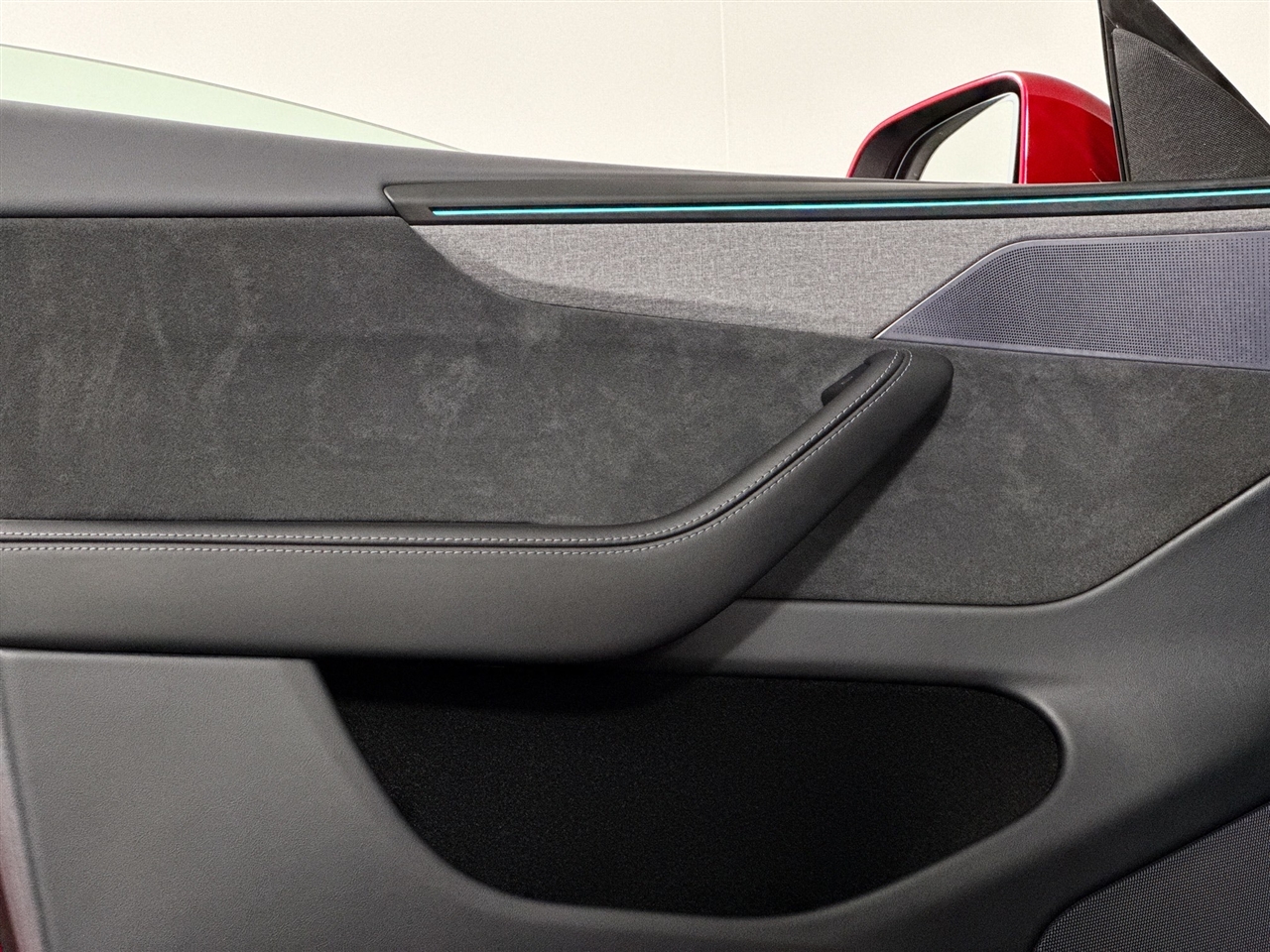 Tesla Model Y Long Range Launch Series AWD *Ltd Avail* 2026