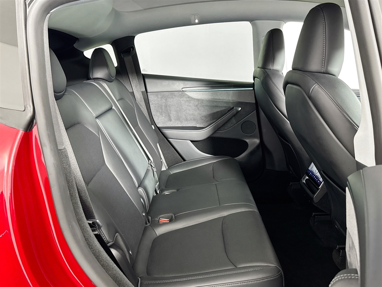 Tesla Model Y Long Range Launch Series AWD *Ltd Avail* 2026