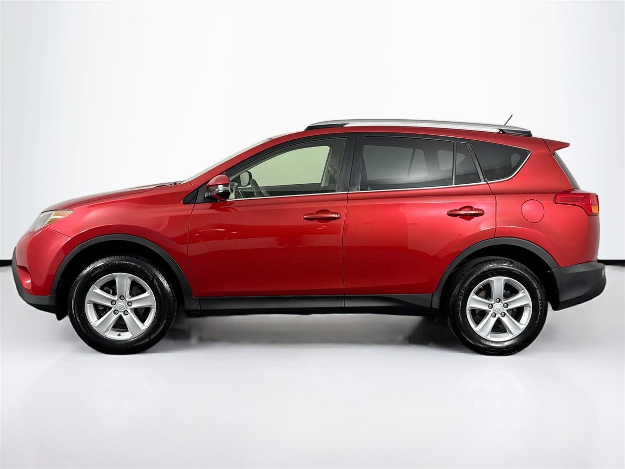 Toyota RAV4 AWD 4dr XLE (Natl) 2014
