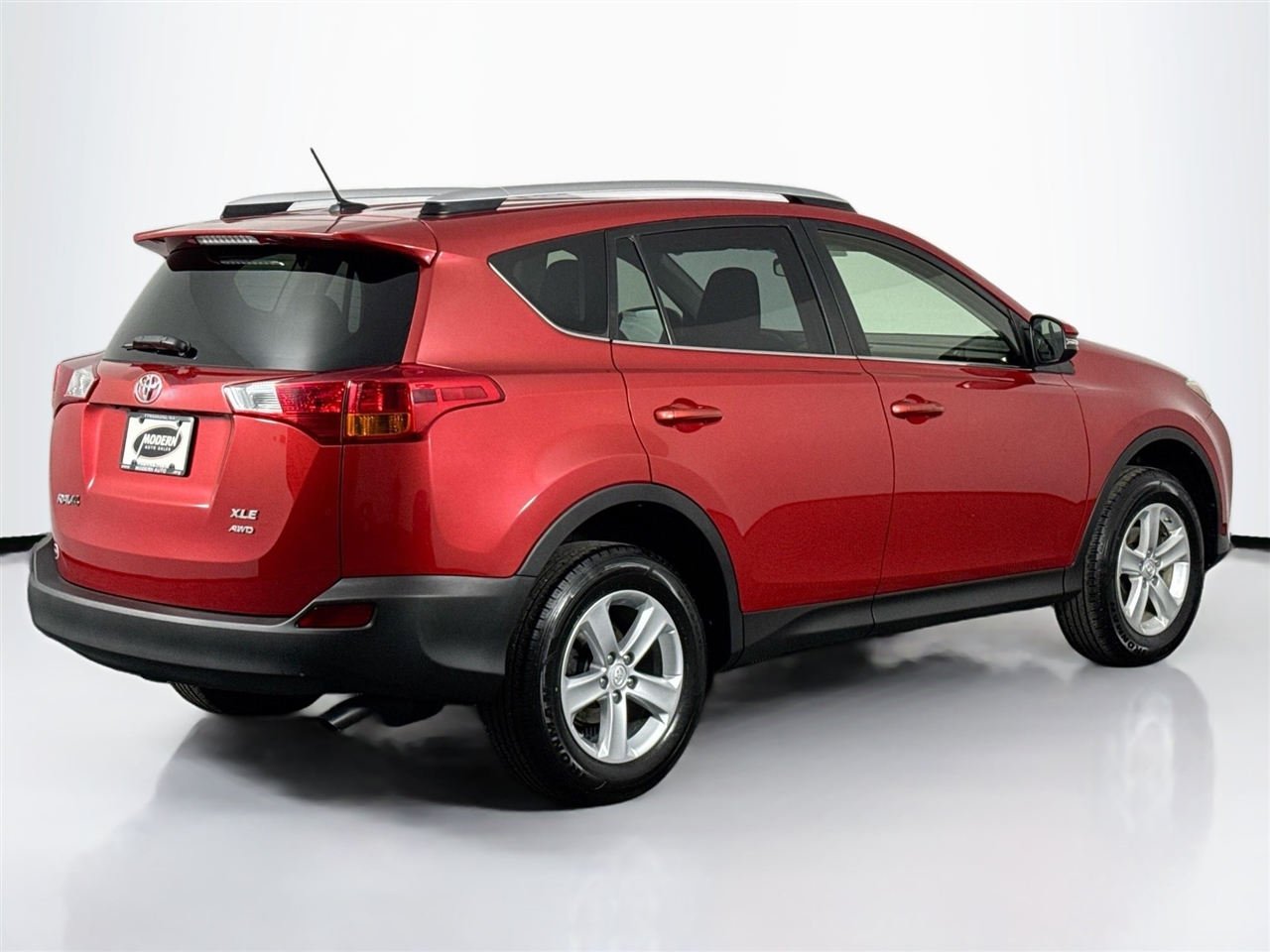 Toyota RAV4 AWD 4dr XLE (Natl) 2014