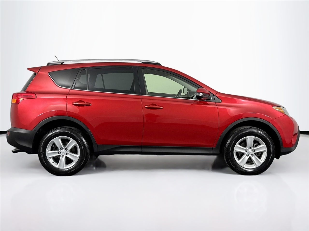 Toyota RAV4 AWD 4dr XLE (Natl) 2014