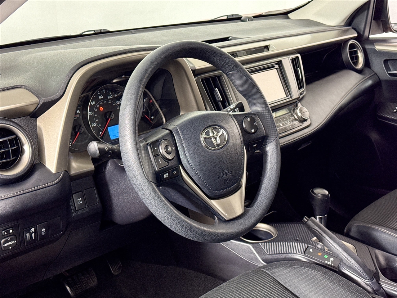 Toyota RAV4 AWD 4dr XLE (Natl) 2014