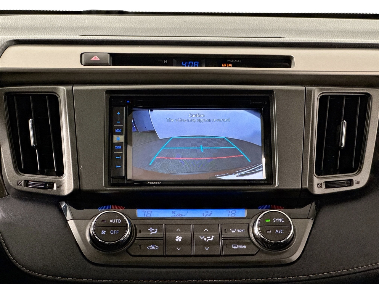 Toyota RAV4 AWD 4dr XLE (Natl) 2014