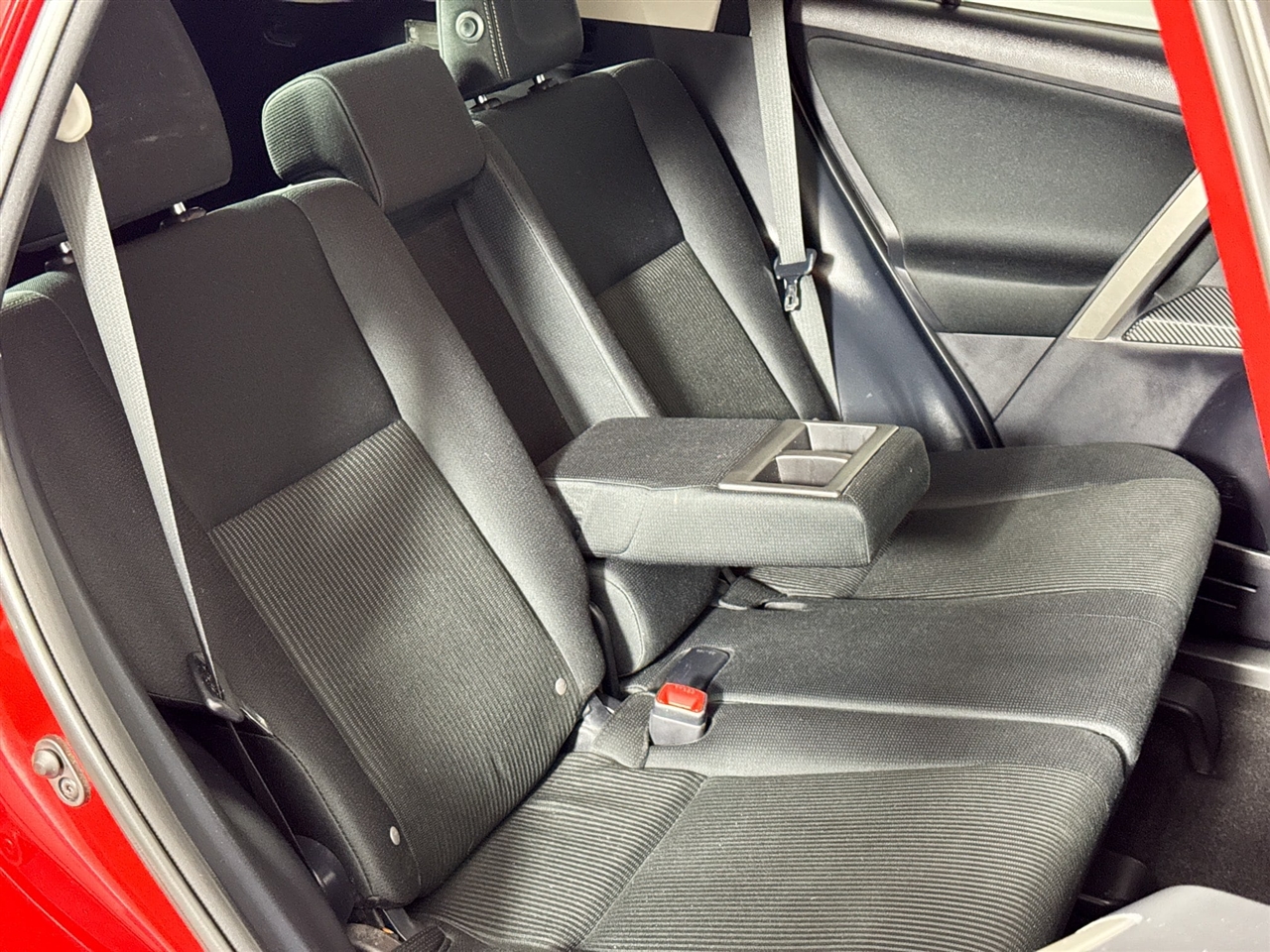 Toyota RAV4 AWD 4dr XLE (Natl) 2014