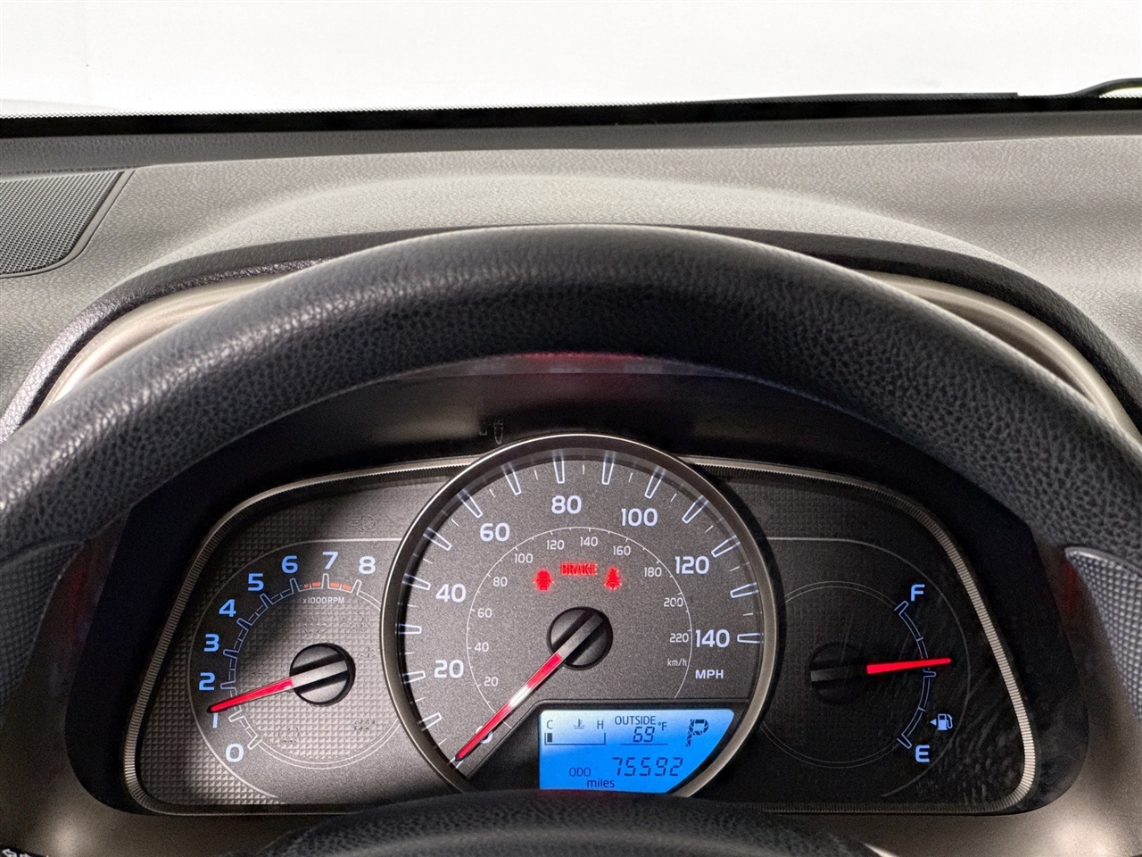 Toyota RAV4 AWD 4dr XLE (Natl) 2014