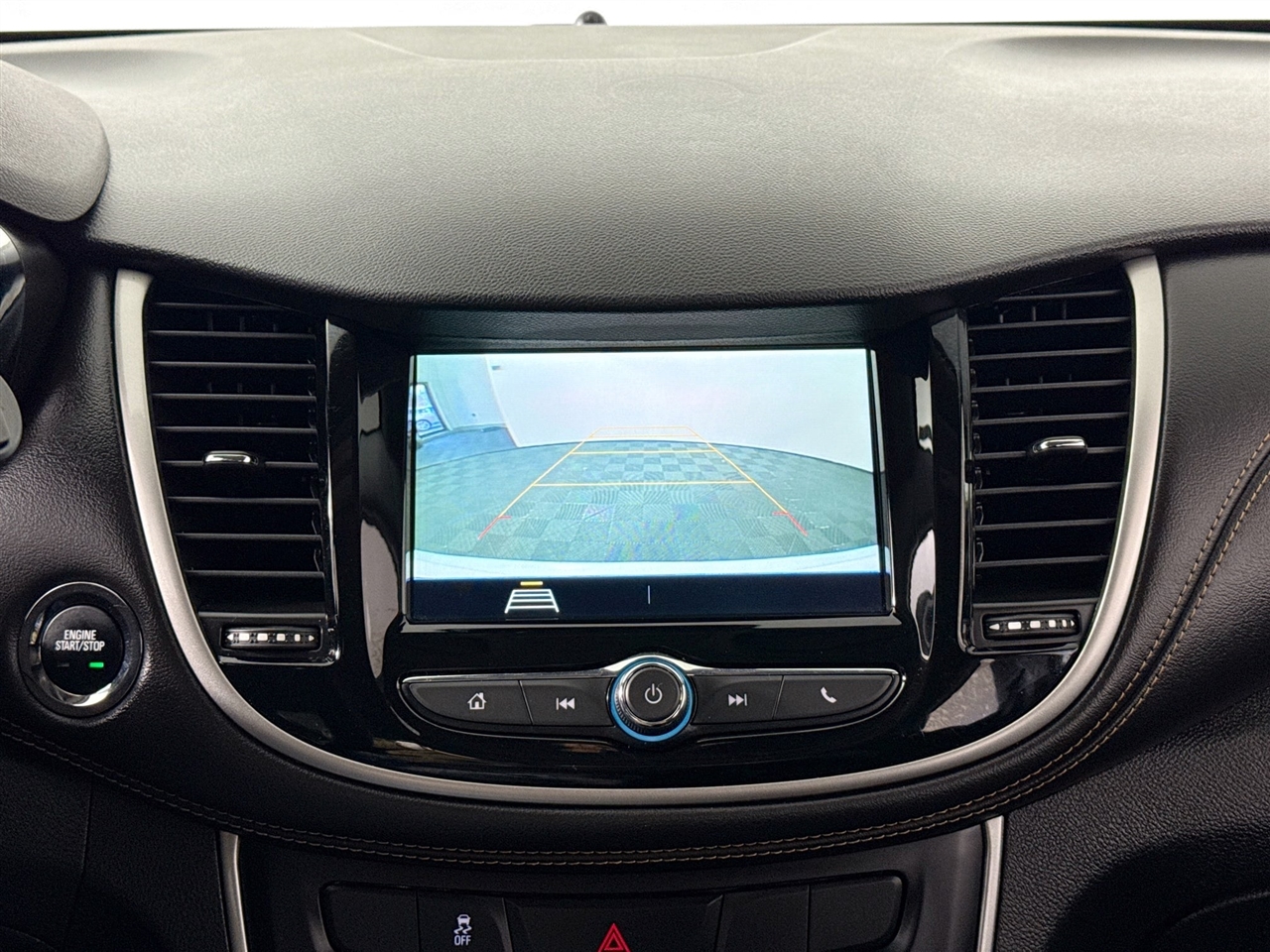 Chevrolet Trax FWD 4dr LT 2019