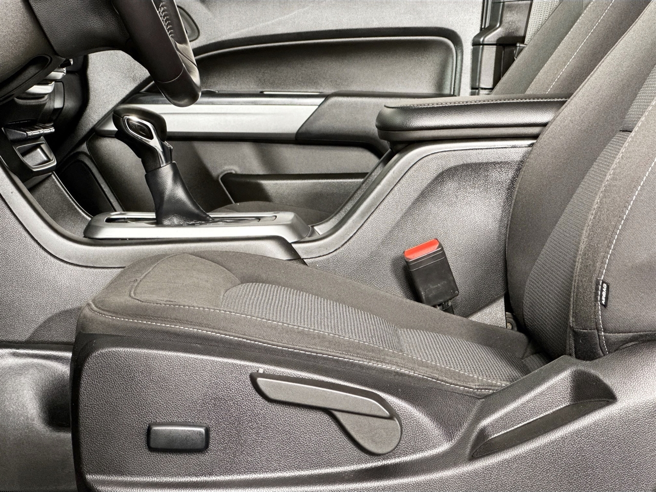 Chevrolet Colorado 2WD Ext Cab 128" LT 2022