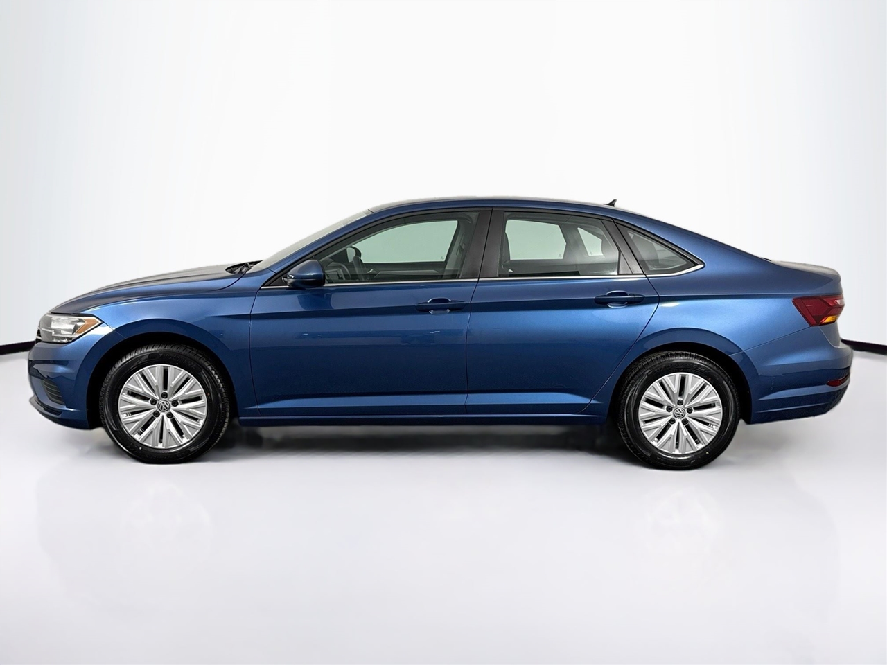 Volkswagen Jetta R-Line Auto w/SULEV 2019