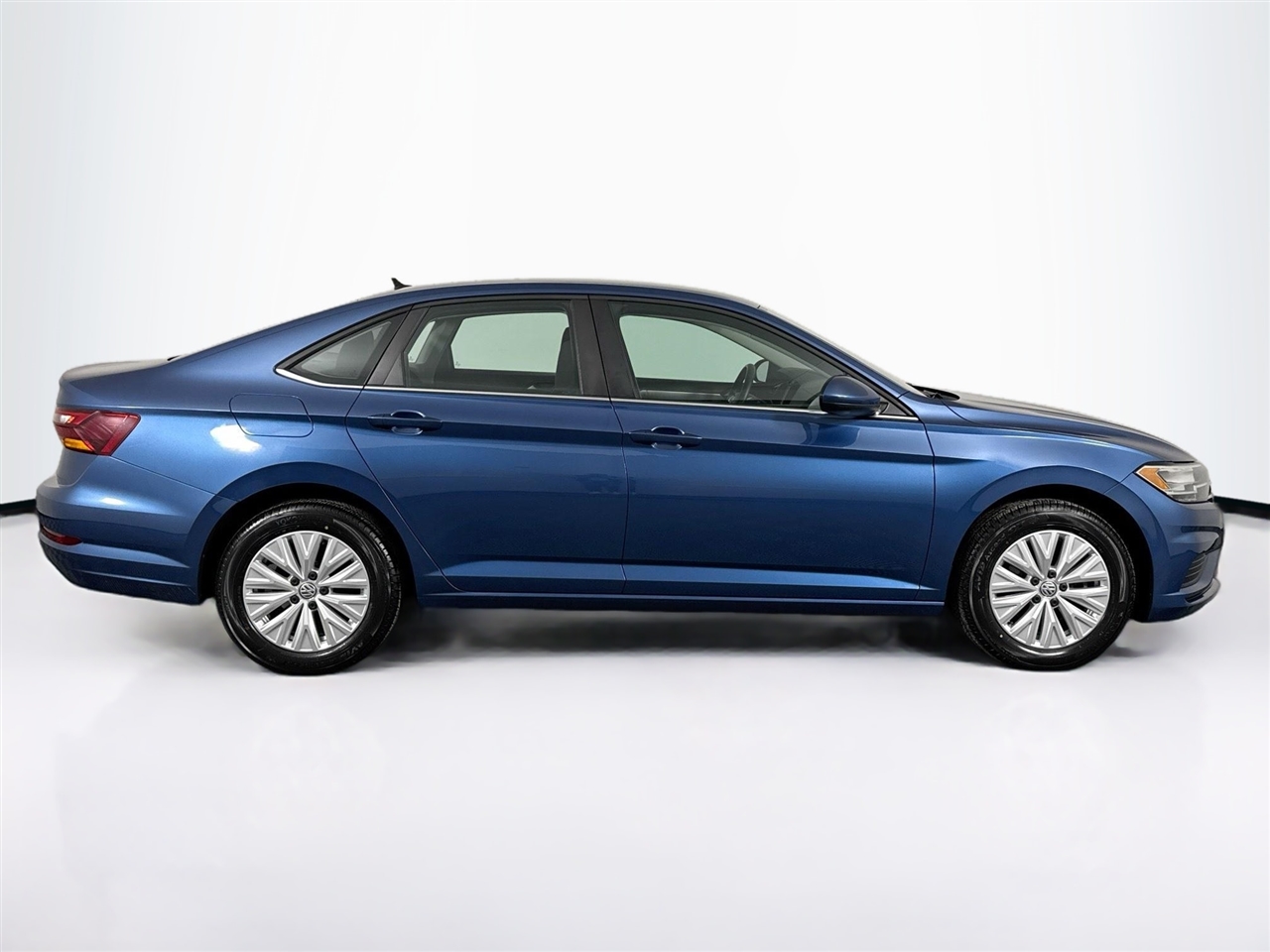 Volkswagen Jetta R-Line Auto w/SULEV 2019