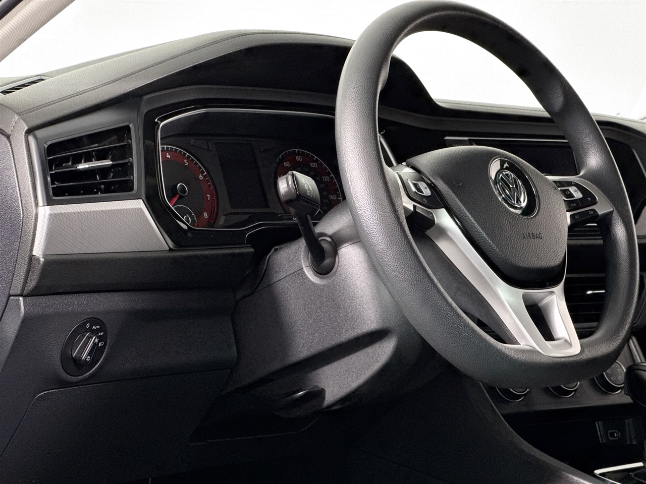 Volkswagen Jetta R-Line Auto w/SULEV 2019