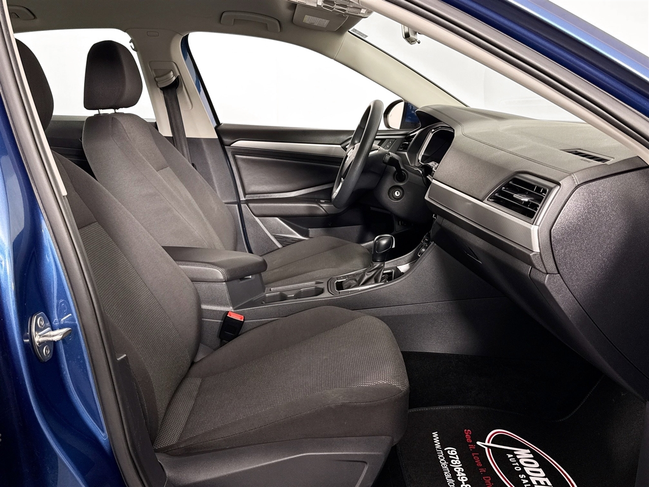 Volkswagen Jetta R-Line Auto w/SULEV 2019