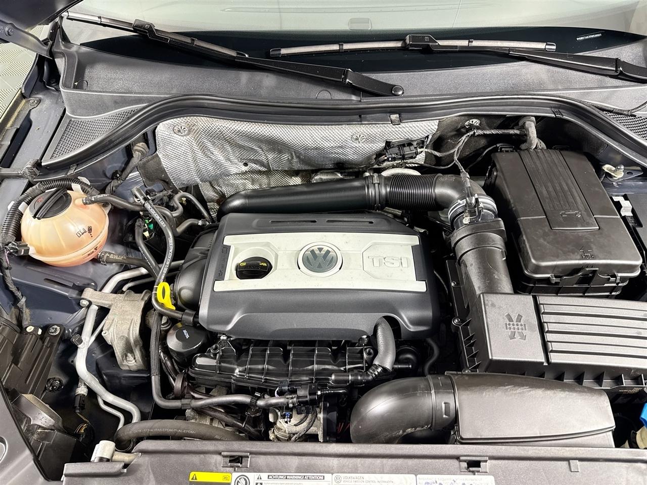 Volkswagen Tiguan 4MOTION 4dr Auto R-Line 2015