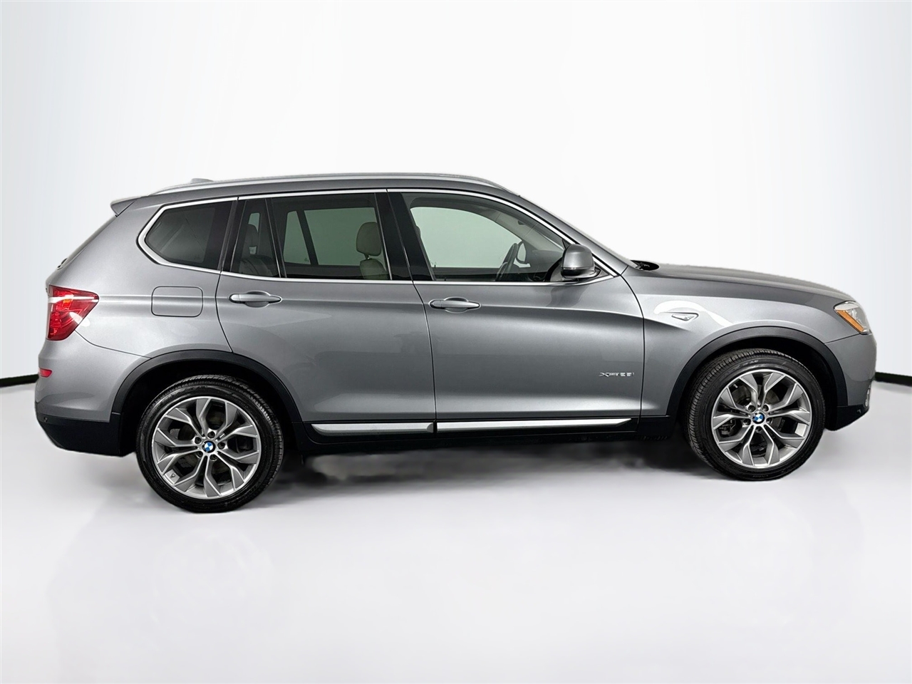 BMW X3 xDrive28i Sports Activity Vehicle 2017