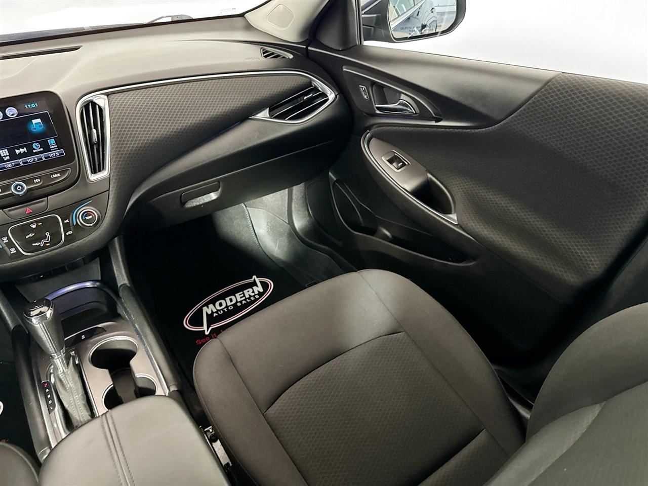 Chevrolet Malibu 4dr Sdn LT w/1LT 2017