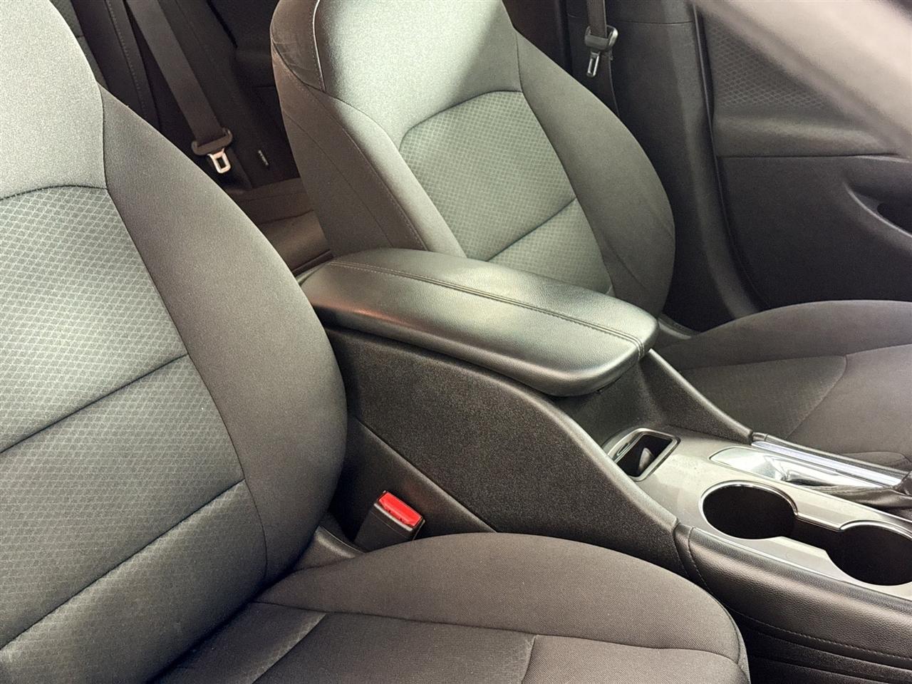 Chevrolet Malibu 4dr Sdn LT w/1LT 2017