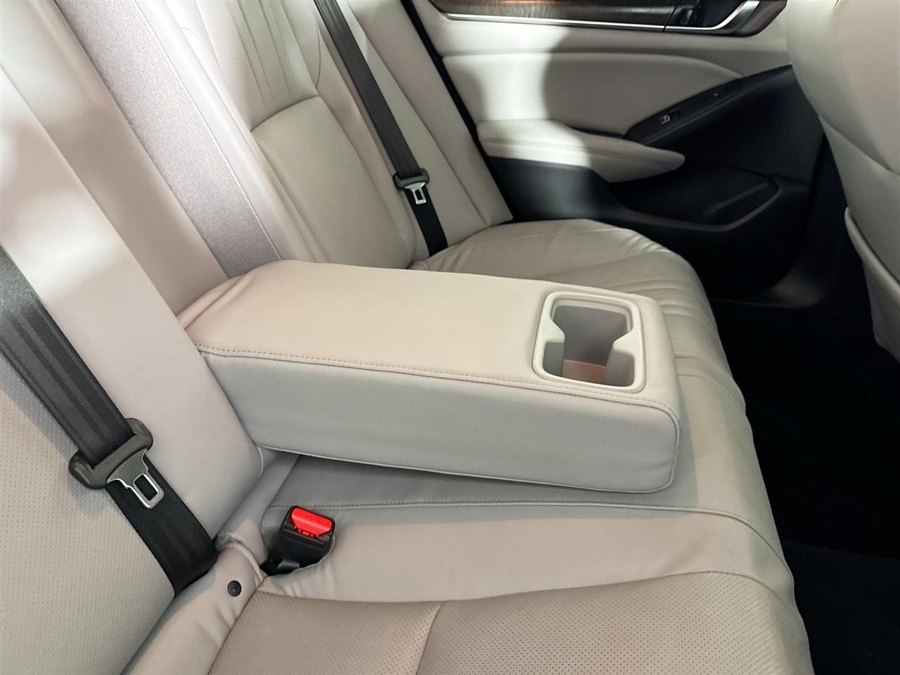 Honda Accord Hybrid Touring Sedan 2018