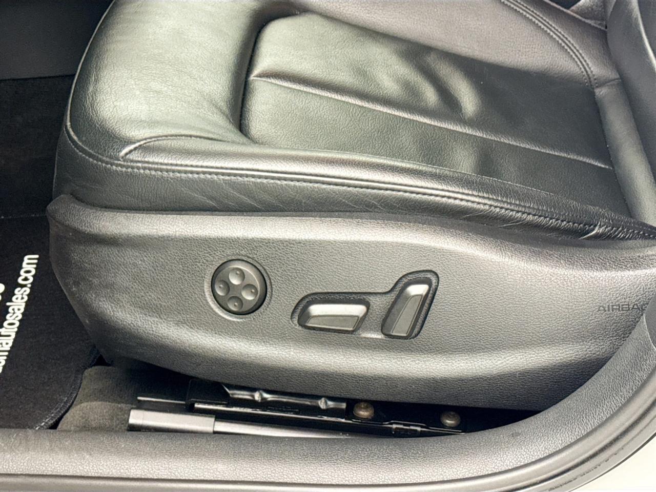 Audi A3 4dr Sdn quattro 2.0T Premium 2016