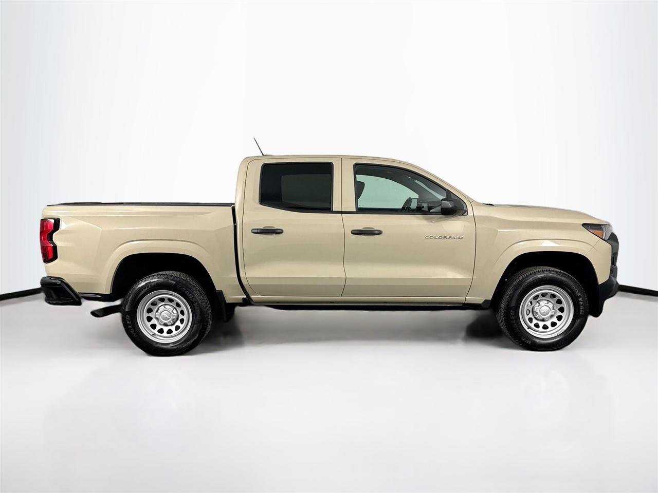 Chevrolet Colorado 2WD Crew Cab WT 2024