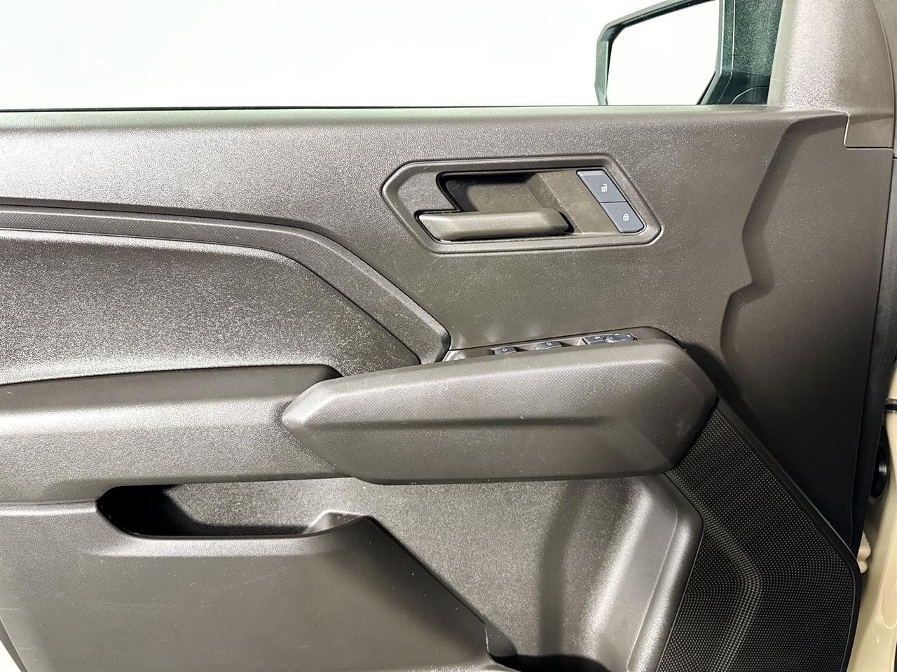 Chevrolet Colorado 2WD Crew Cab WT 2024