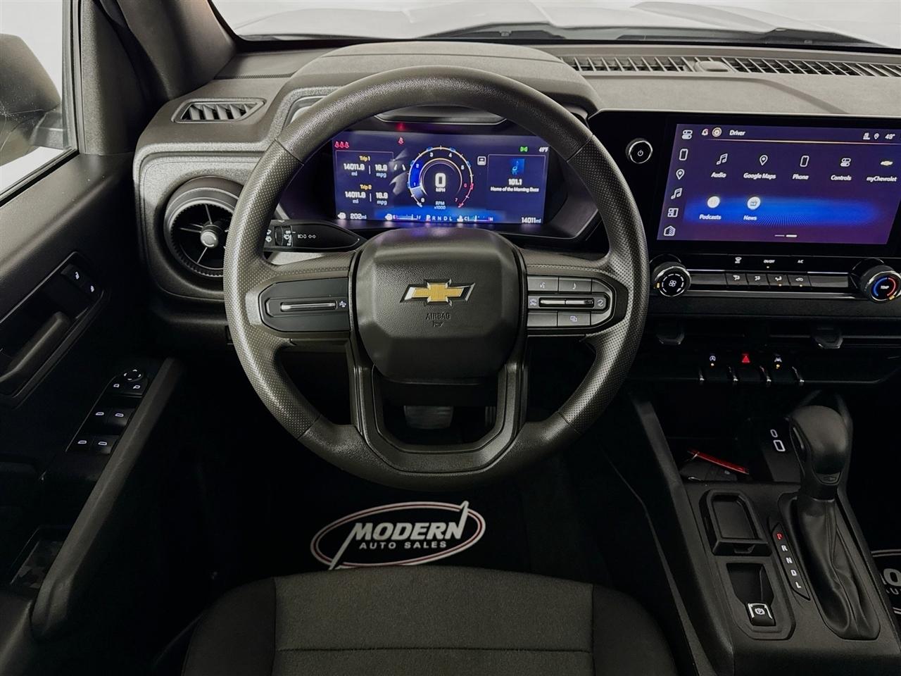 Chevrolet Colorado 2WD Crew Cab WT 2024