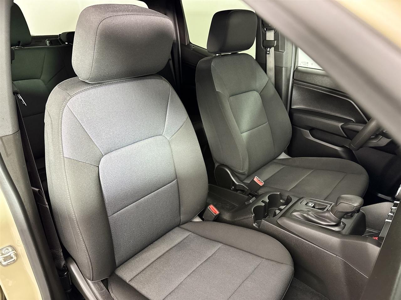 Chevrolet Colorado 2WD Crew Cab WT 2024