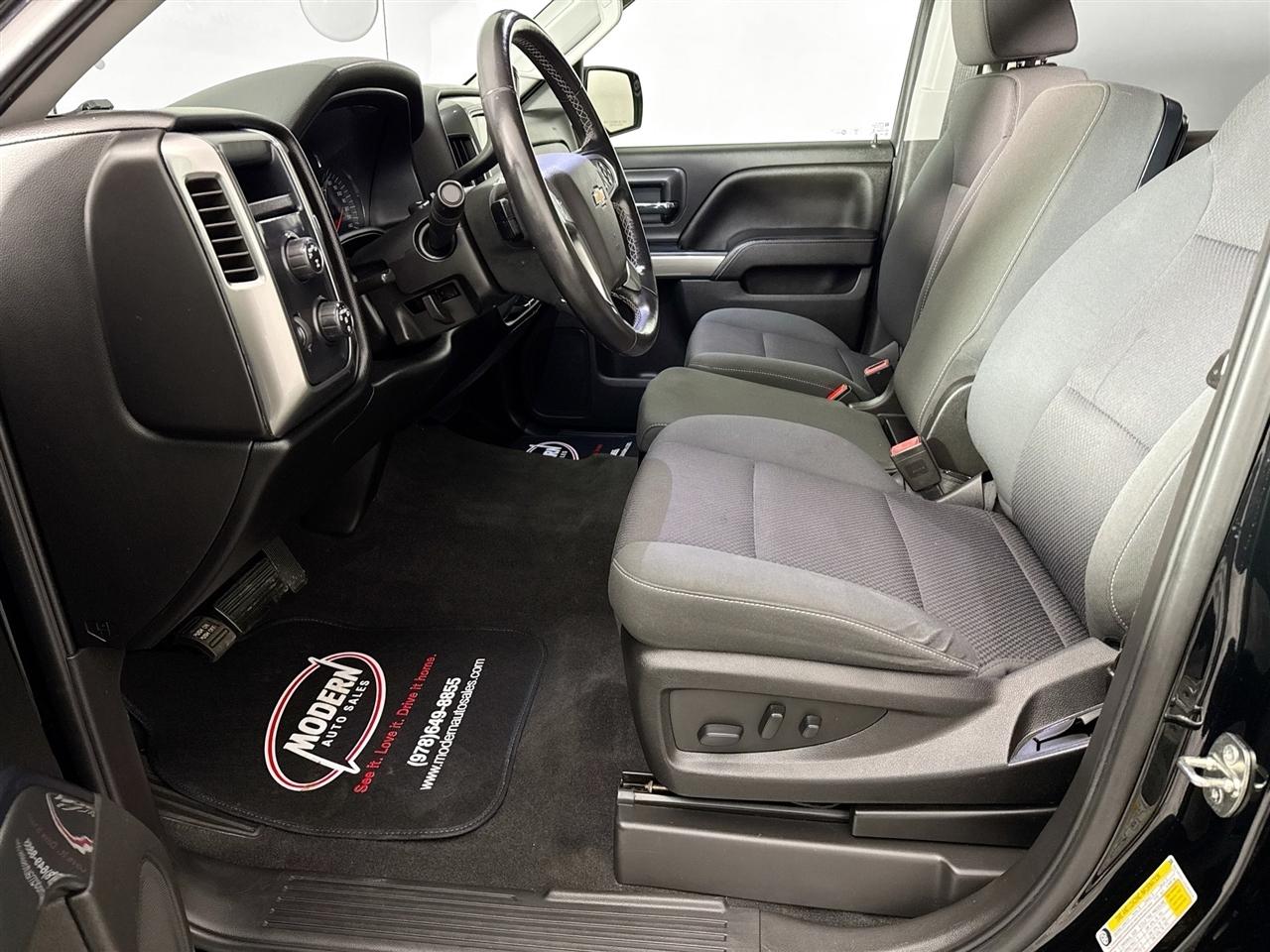 Chevrolet Silverado 1500 4WD Crew Cab 143.5" LT w/1LT 2018