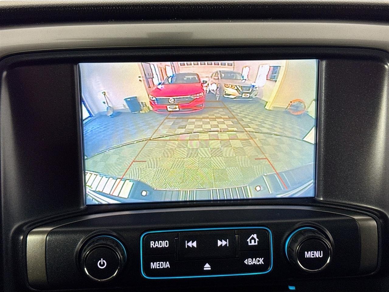 Chevrolet Silverado 1500 4WD Crew Cab 143.5" LT w/1LT 2018