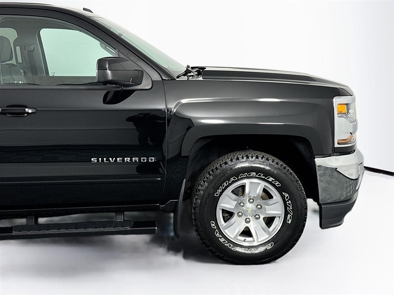 Chevrolet Silverado 1500 4WD Crew Cab 143.5" LT w/1LT 2018