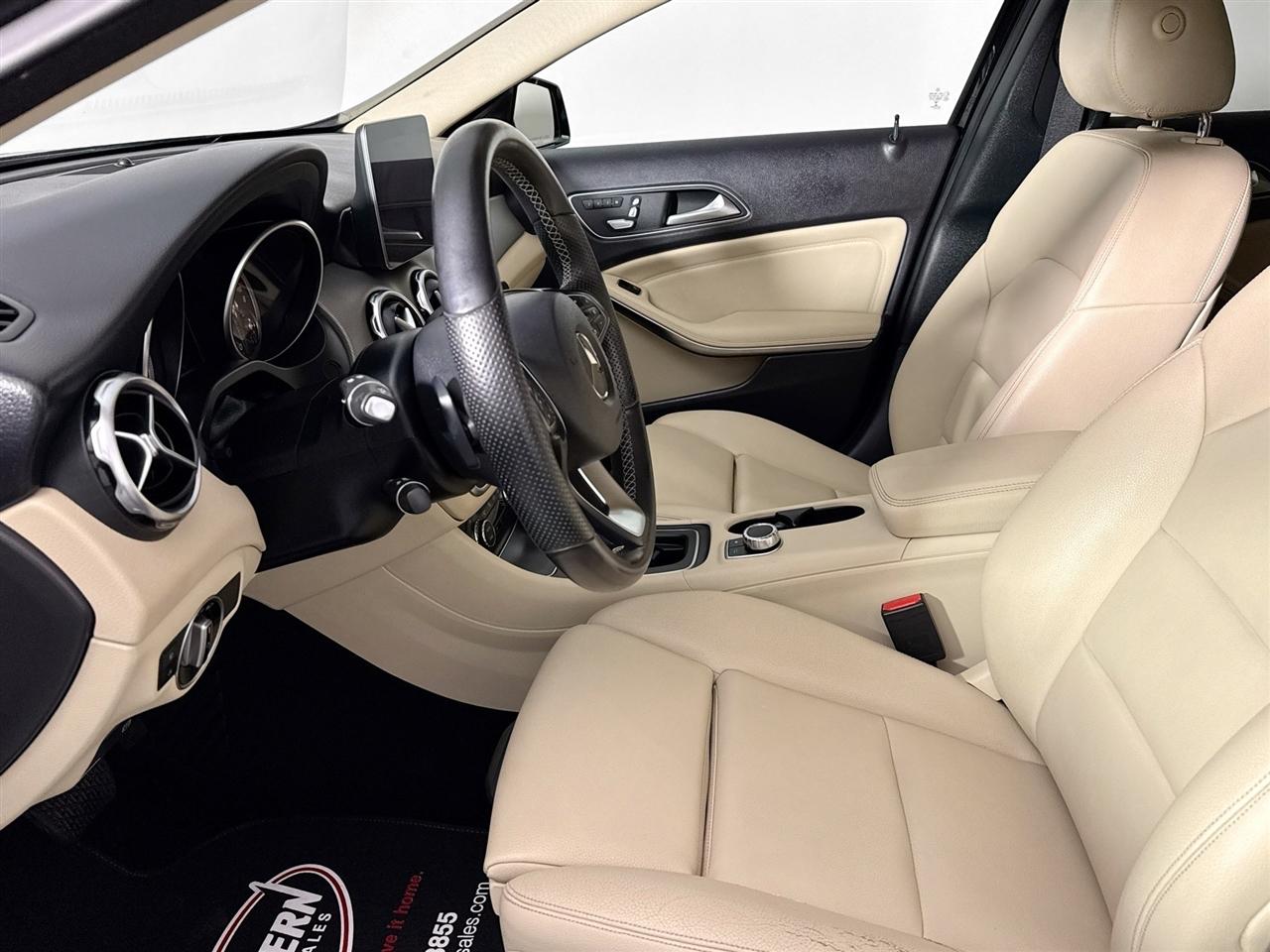 Mercedes-Benz GLA GLA 250 SUV 2019