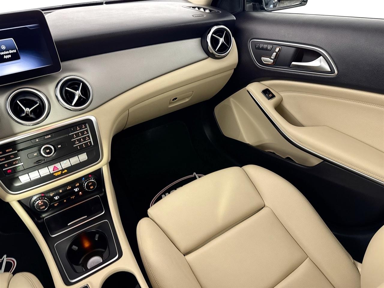 Mercedes-Benz GLA GLA 250 SUV 2019