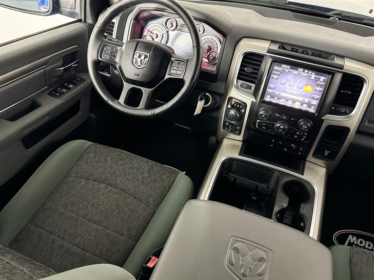 RAM 1500 Big Horn 4x4 Quad Cab 6'4" Box 2017