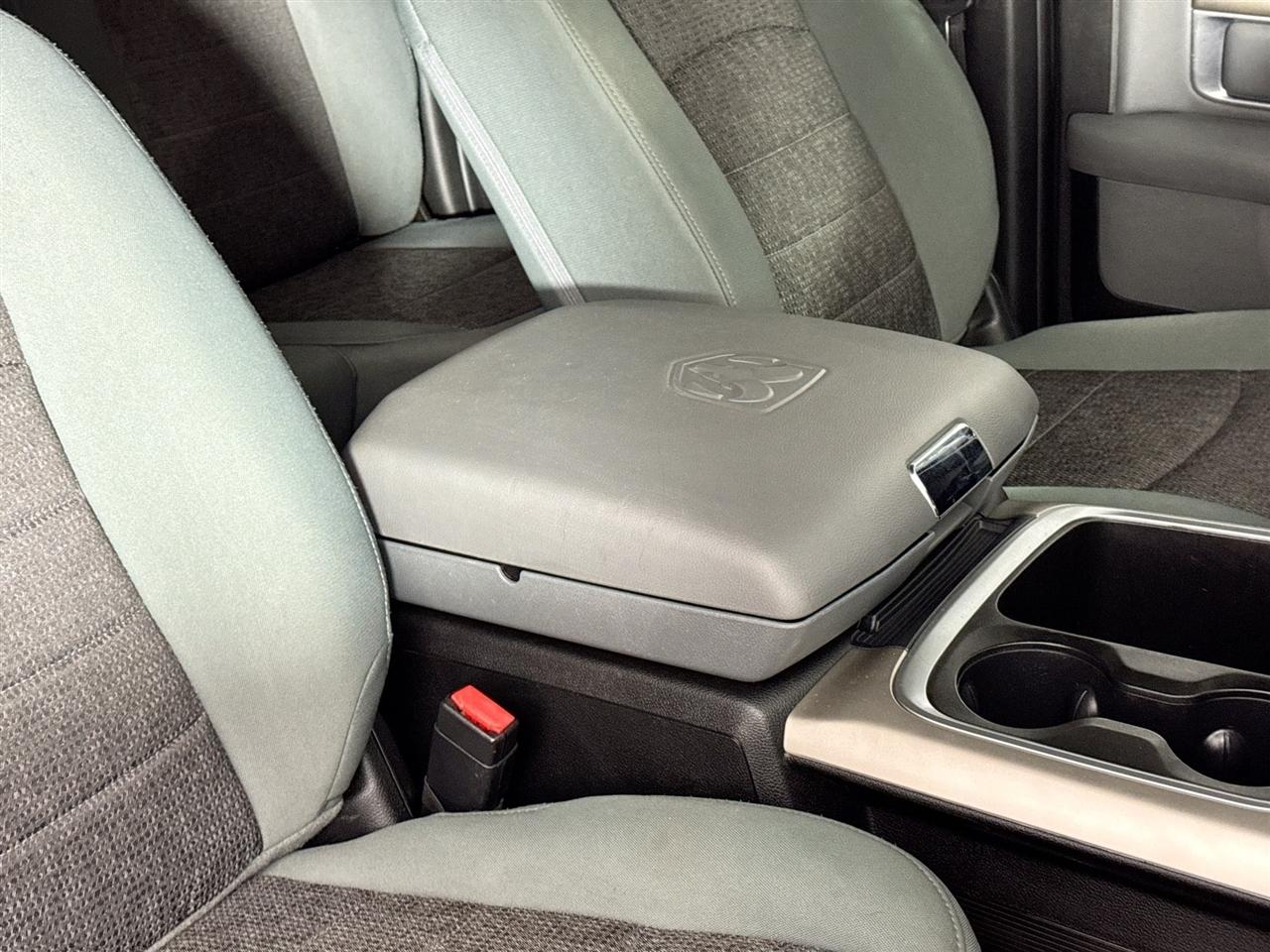 RAM 1500 Big Horn 4x4 Quad Cab 6'4" Box 2017